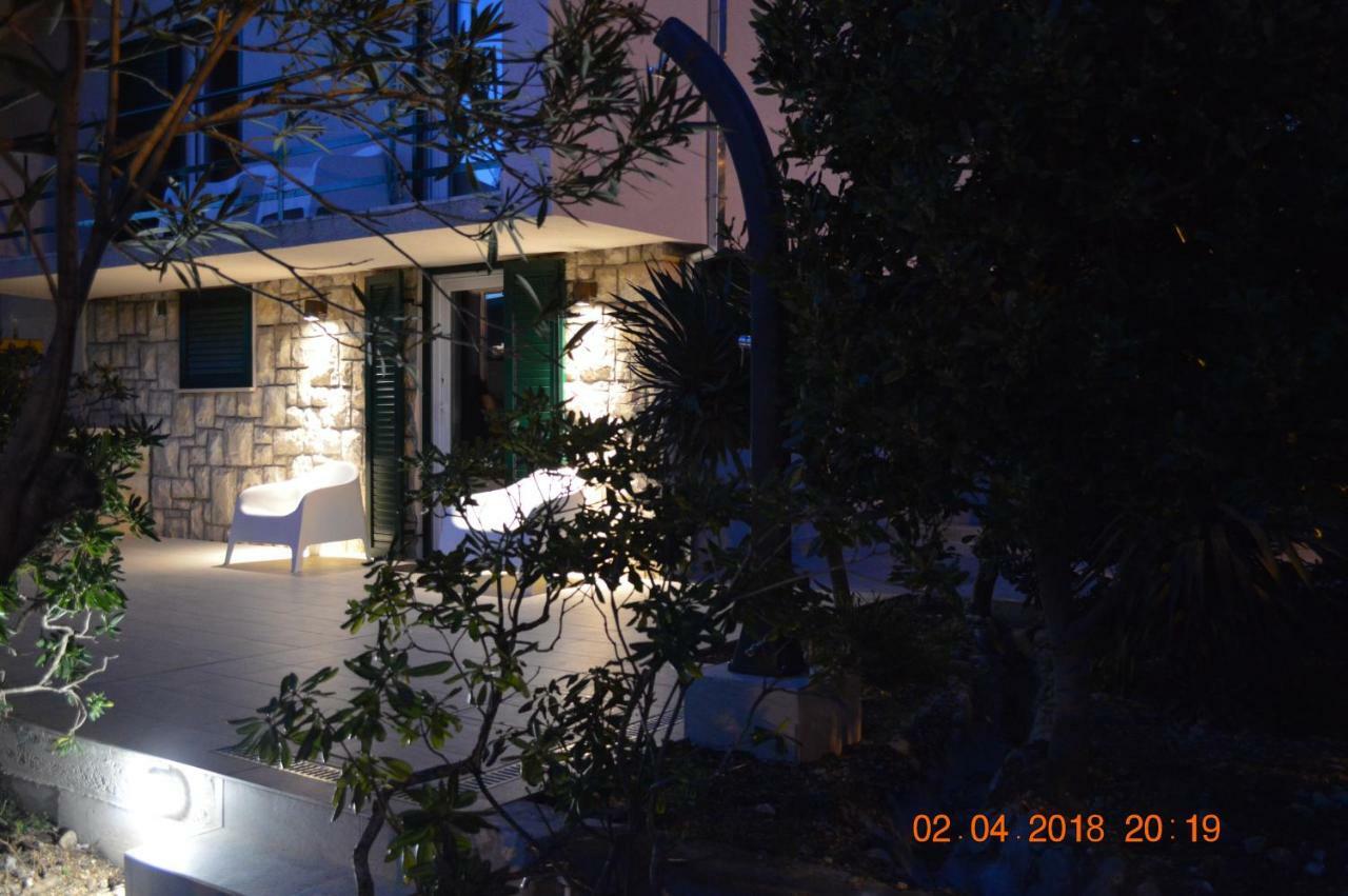 Villa Bandic Baška Voda Buitenkant foto