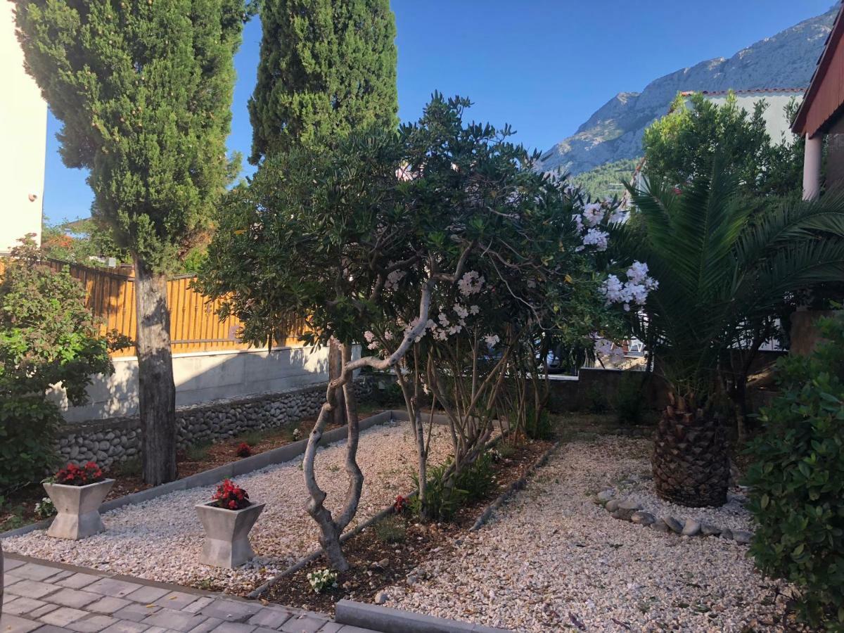 Villa Bandic Baška Voda Buitenkant foto